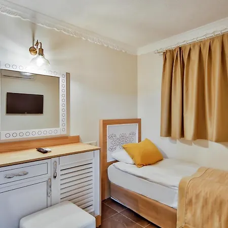 Crystal Club World Of Colours Hotel Belek